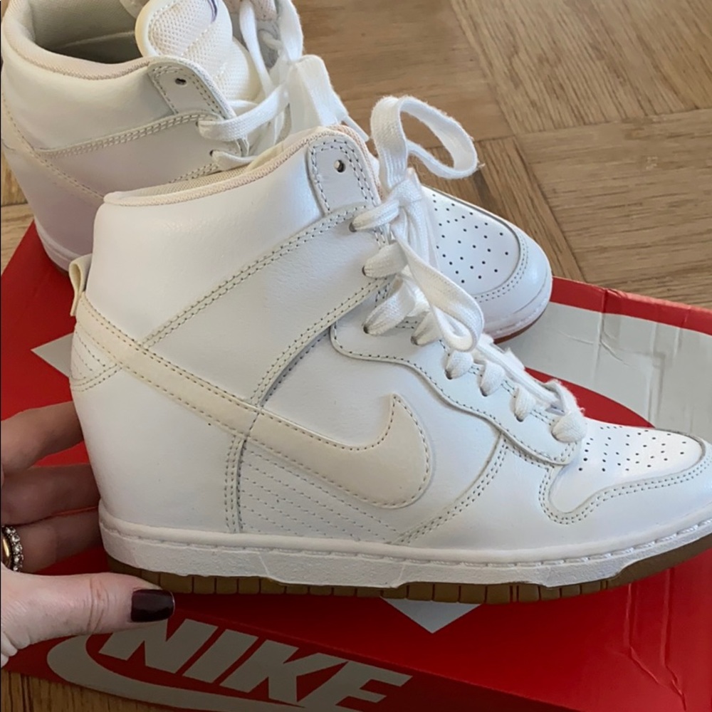 NIKE WOMEN’S DUNK ALL WHITE WEDGDE SNEAKERS